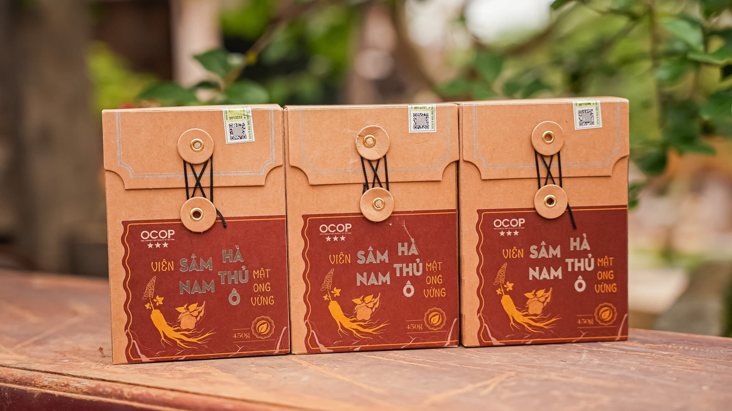 Tuyển chọn dược liệu thủ công